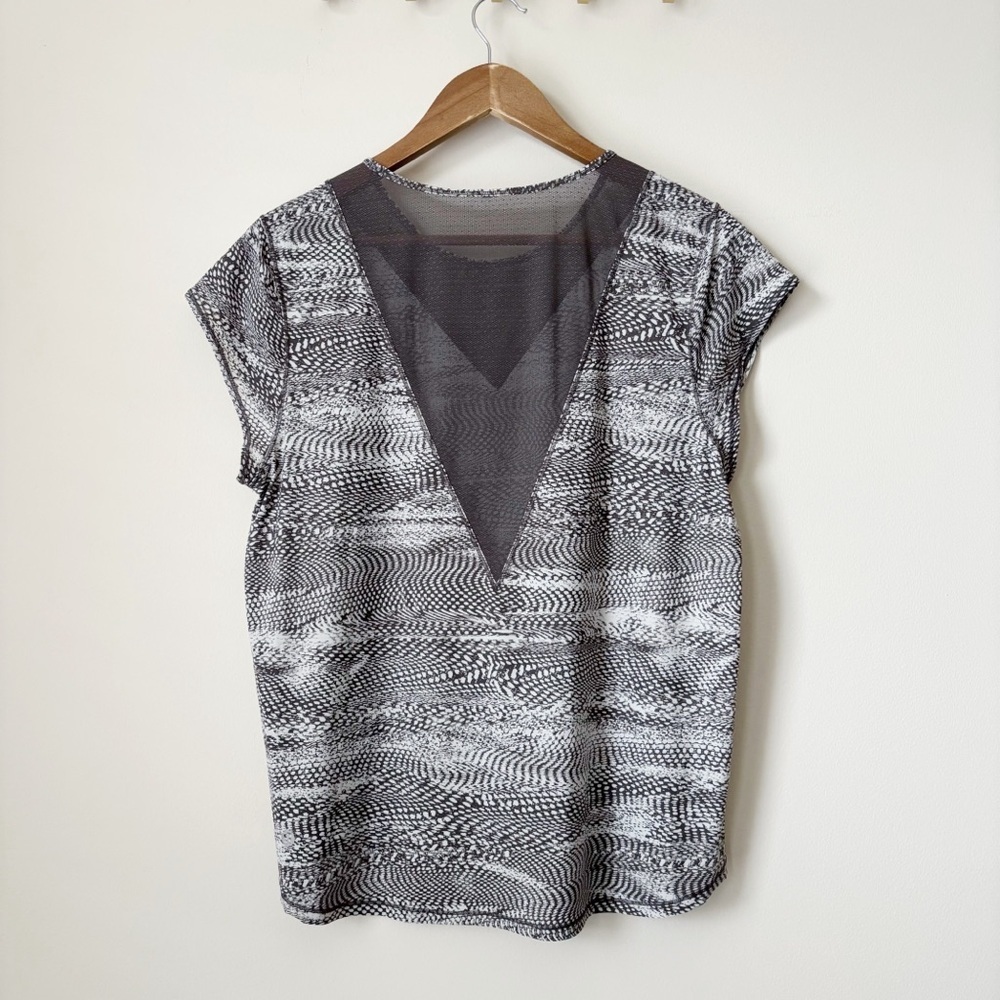 Lululemon For The Run Top Medium Swerve Vapor Metal Grey - Picture 4 of 8